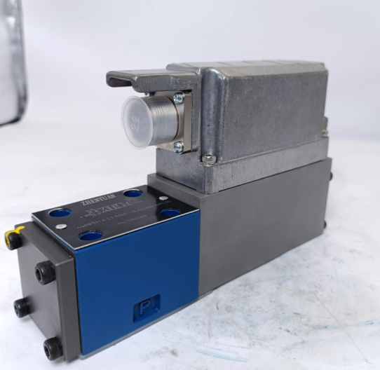 4WRPEH6C3B12L-2XG24K0F1M Rexroth Servo Valve