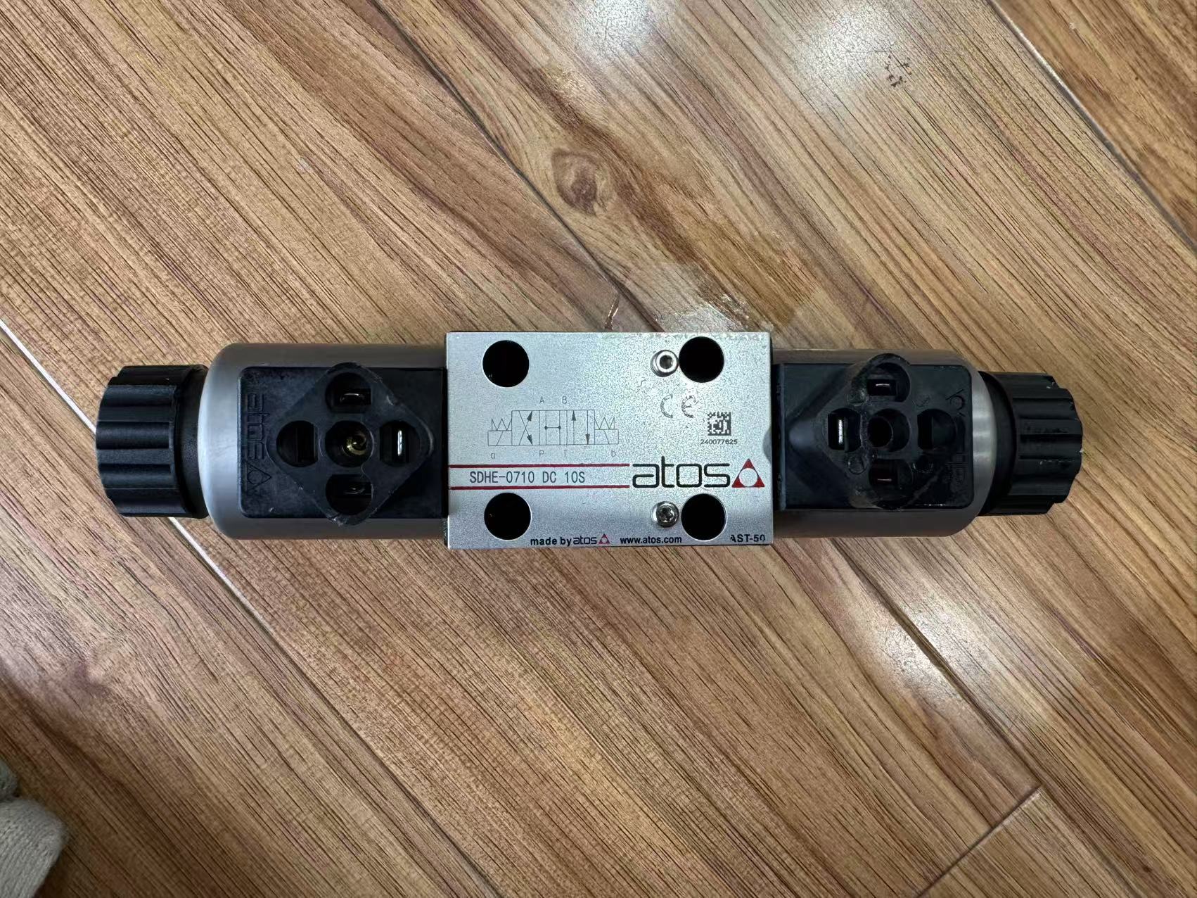 ATOS SDHE-0710 10S 24V Solenoid Valve