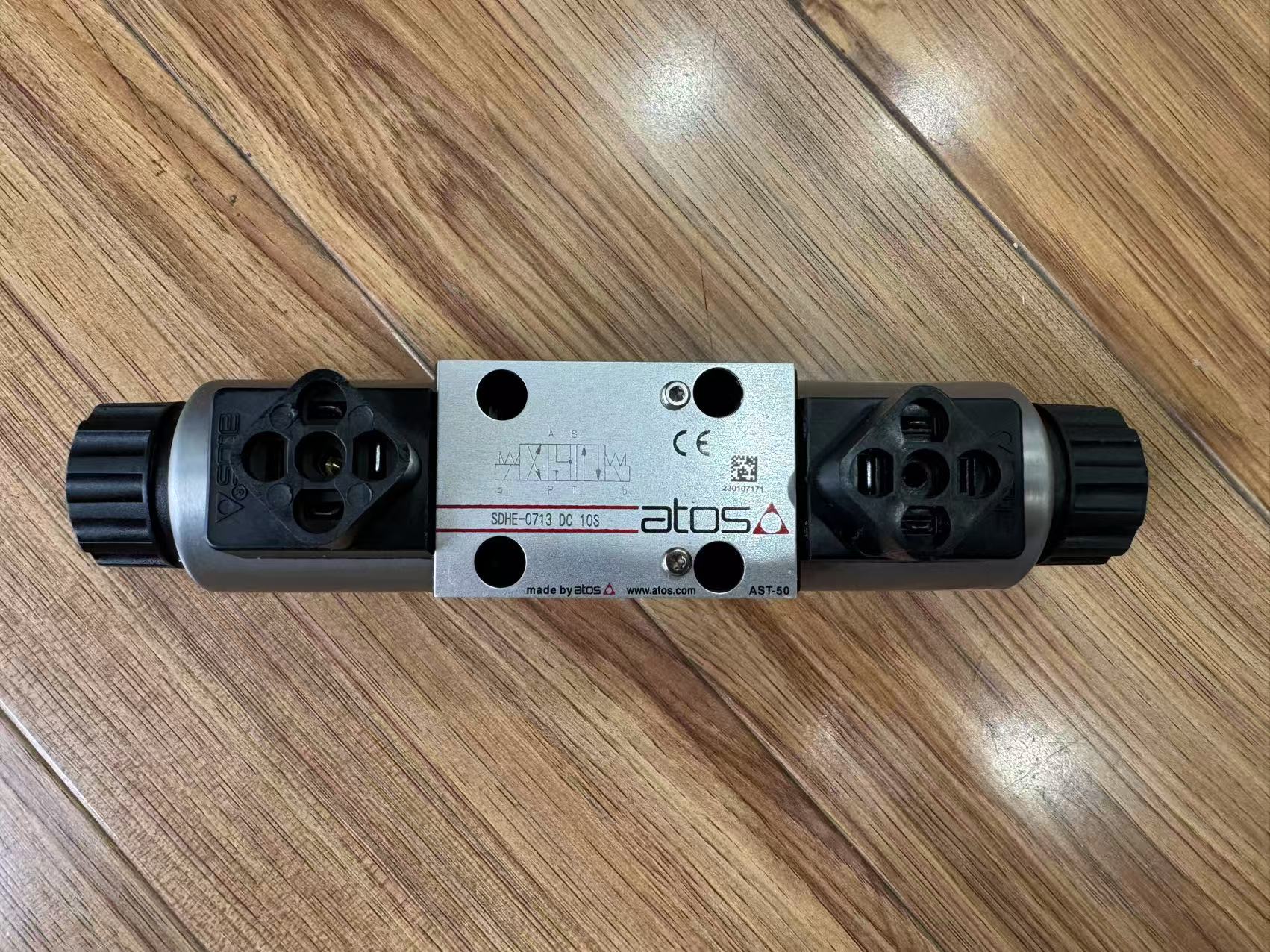 ATOS SDHE-0713 10S 24V Solenoid Valve